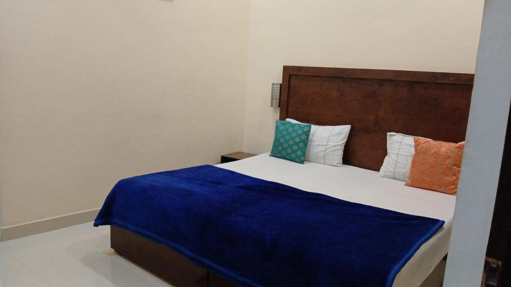 The Highvill Home Stay Khajuraho Luaran gambar