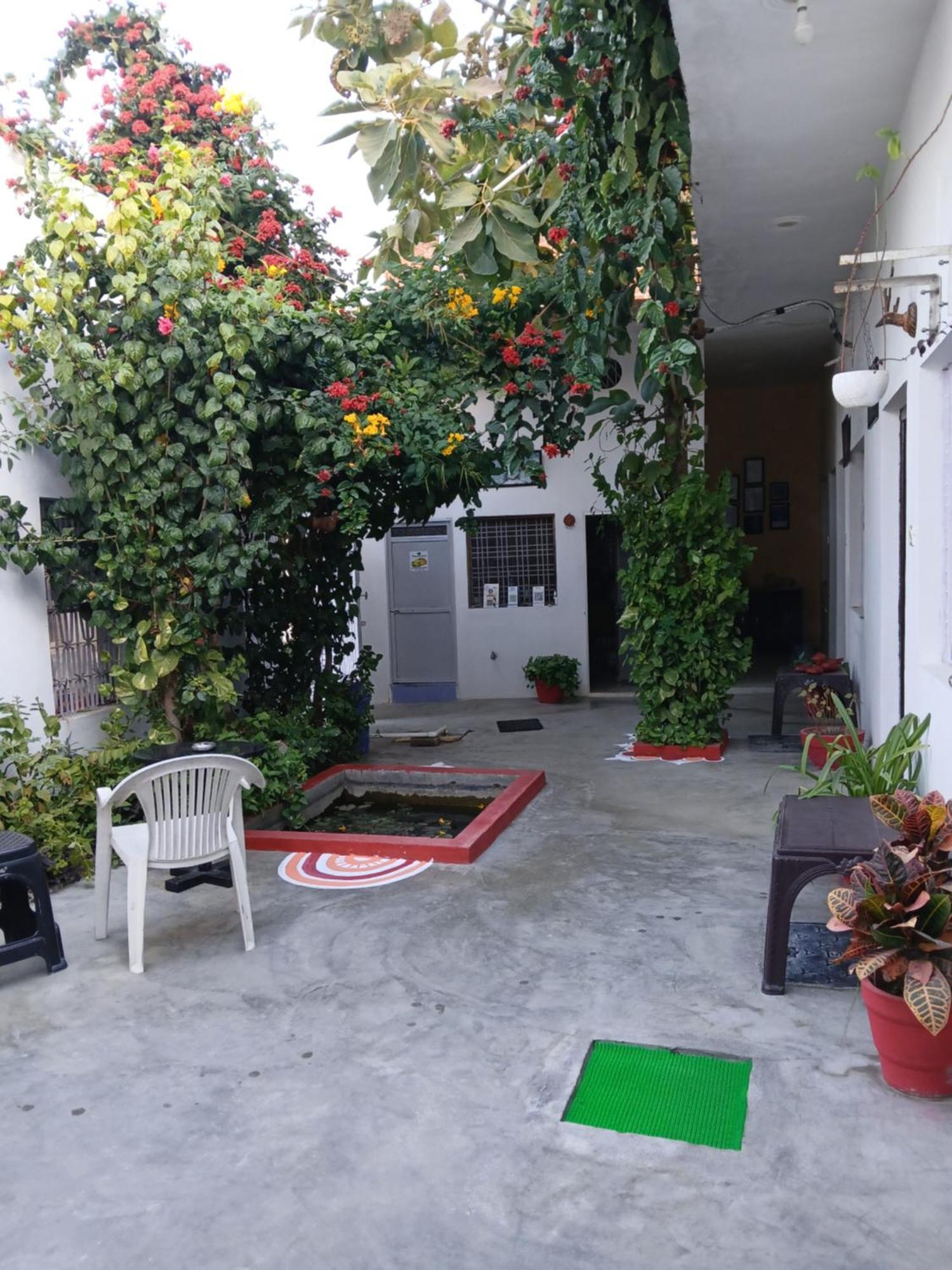 The Highvill Home Stay Khajuraho Luaran gambar