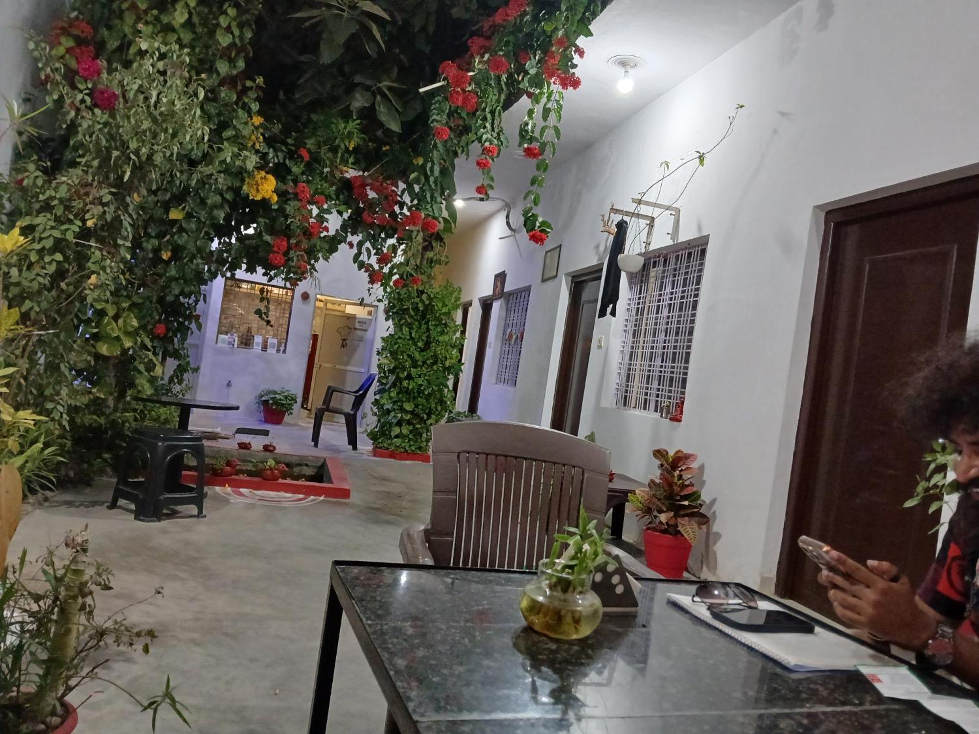 The Highvill Home Stay Khajuraho Luaran gambar
